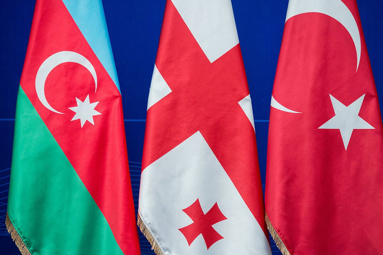 Bakıda üç ölkənin XİN rəhbərinin görüşü keçirilir