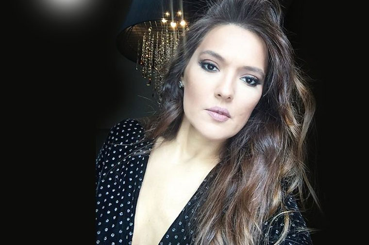Müğənninin maşın qiymətinə olan çəkməsi – FOTO