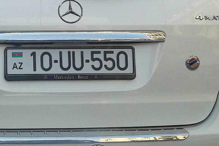 Üzərində erməni bayrağı olan maşın Bakıya necə gətirilib? – TƏFƏRRÜAT