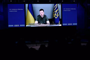 media-putin-gidecek-sozleri-yankilandi-muttefiklerini-harekete-gecirdi-17540339103139_1