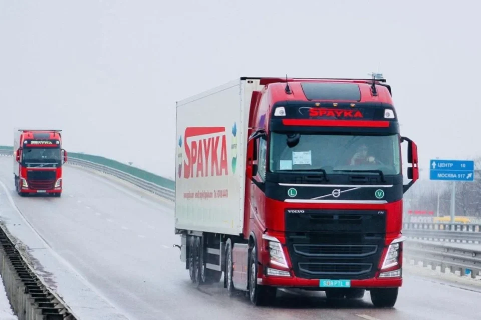 “Spayka” böhranı BÖYÜYÜR: Sərhəddə 450 yük maşını SAXLANILDI