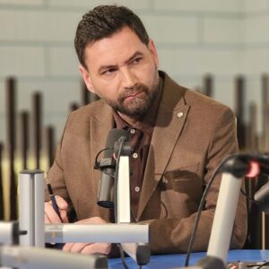 media-1240ffa3-3243-4e48-b0f1-c7406c3c7bc8