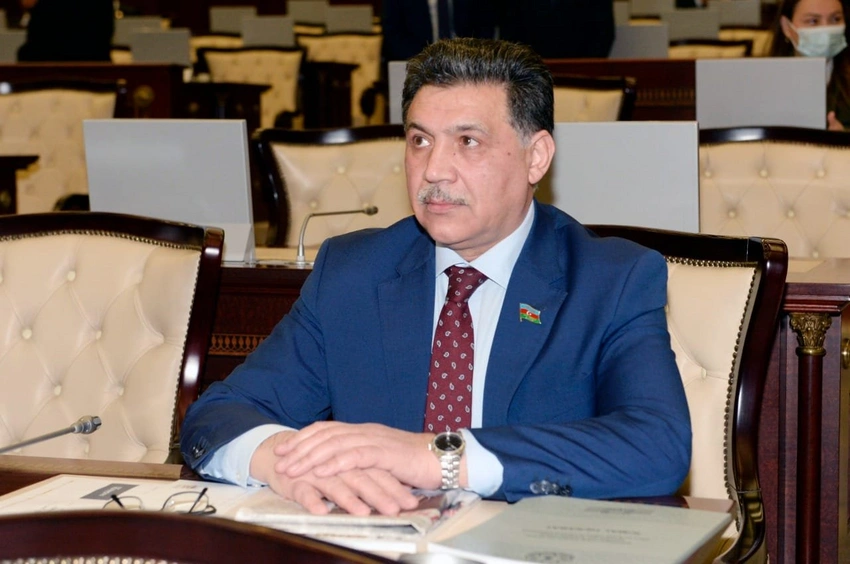 media-cd29cea6-48cf-3b69-928d-ab0f2be4e01c_850