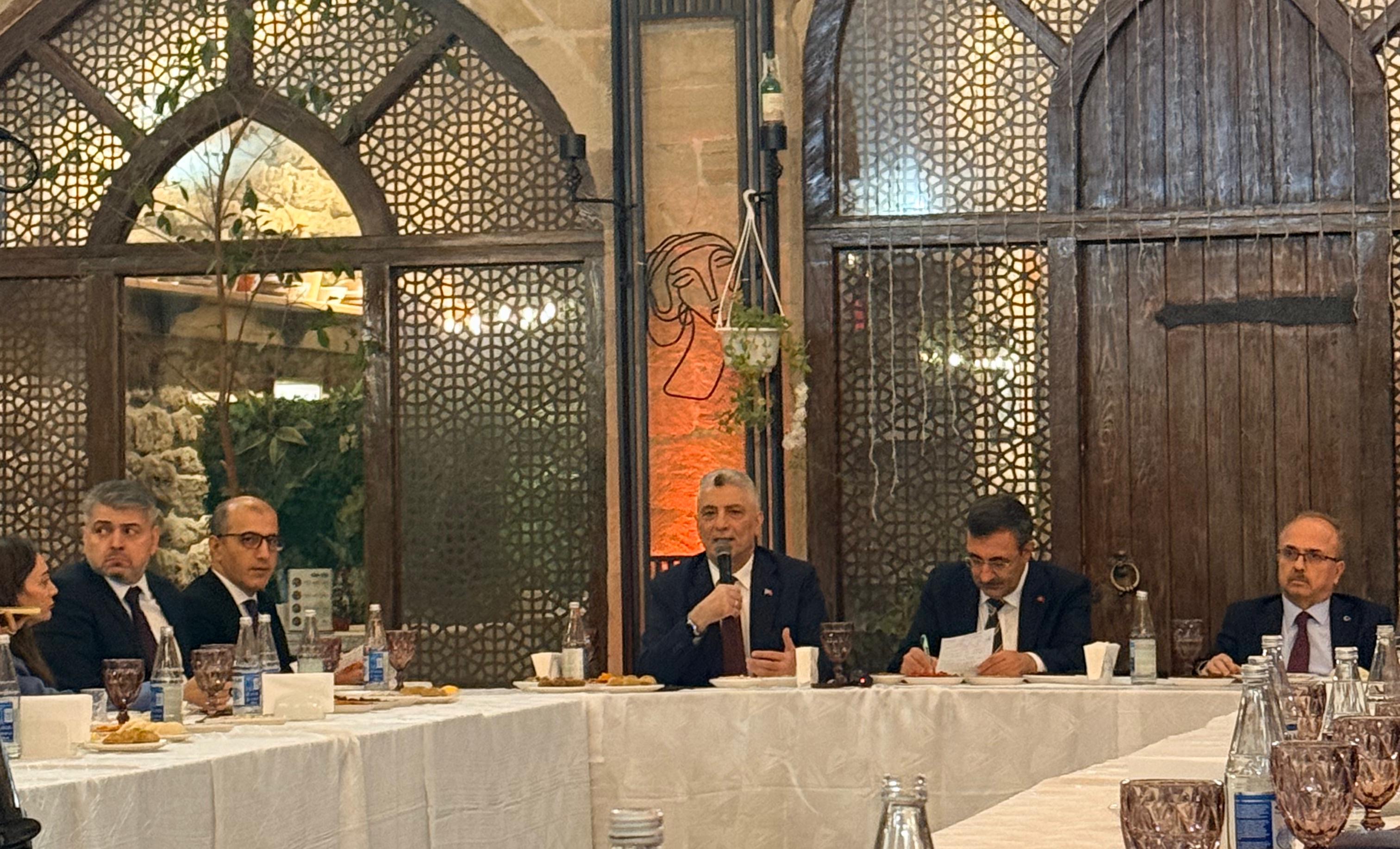 media-e77d7435-4f02-46f8-bcbb-6304b2fdc9fc