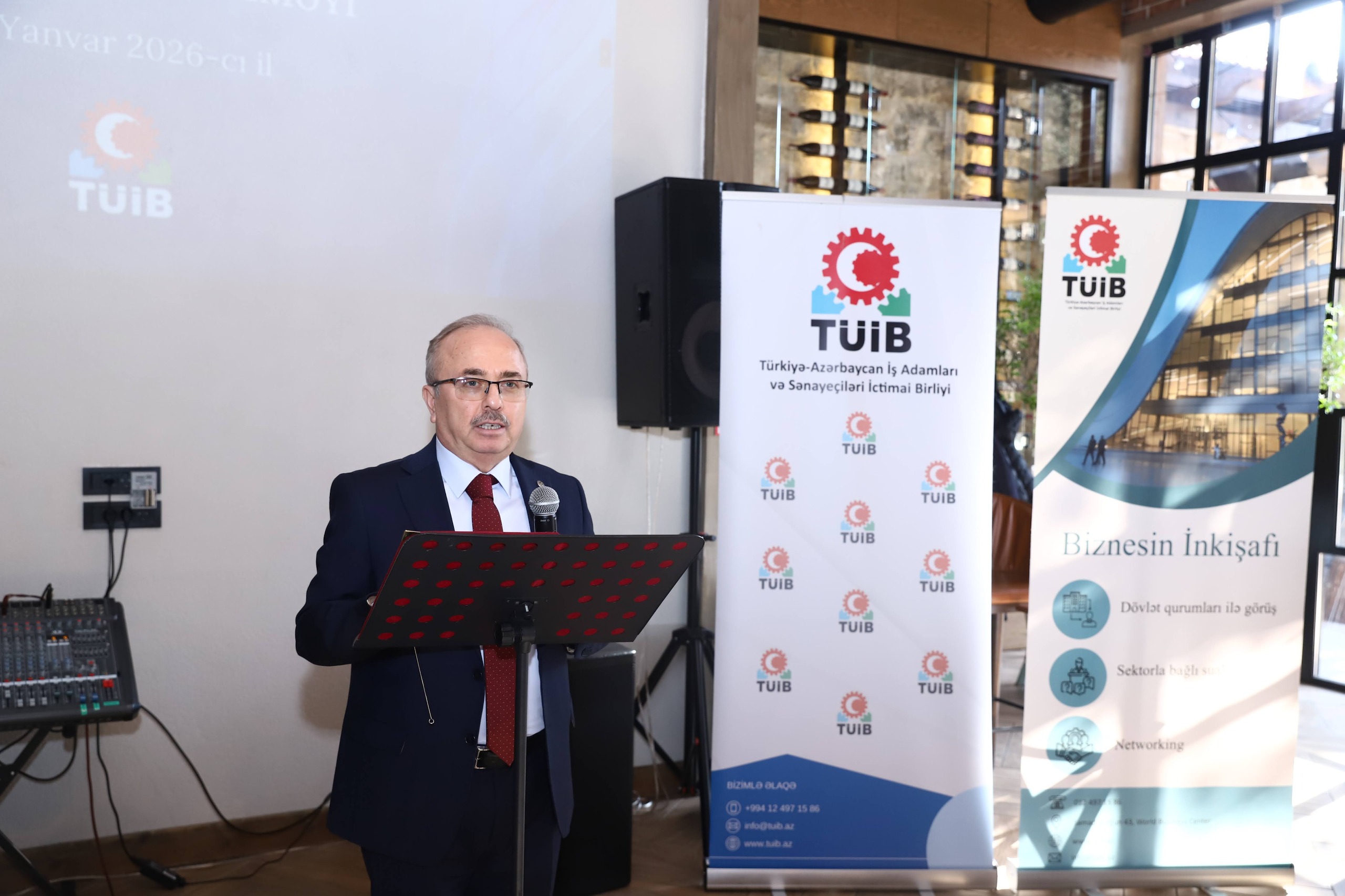 media-a8d20739-0060-44b0-ac73-167c0c4cd415