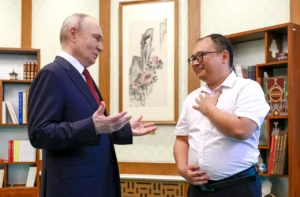 media-putinin-cin-ziyaretinde-buyuk-surpriz-ilk-resmi-ziyaretinde-tanismisti-26-yil-sonra-t-1791834_photogallery_20260520162343_5