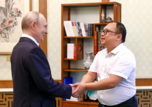media-putinin-cin-ziyaretinde-buyuk-surpriz-ilk-resmi-ziyaretinde-tanismisti-26-yil-sonra-t-1791834_photogallery_20260520162343_6