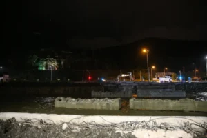 media-tokat-diken-ustunde-almus-barajinda-yuzde-100-doluluk-sonrasi-yesilirmak-nehrinde-tas-1792020_photogallery_20260521123529_4