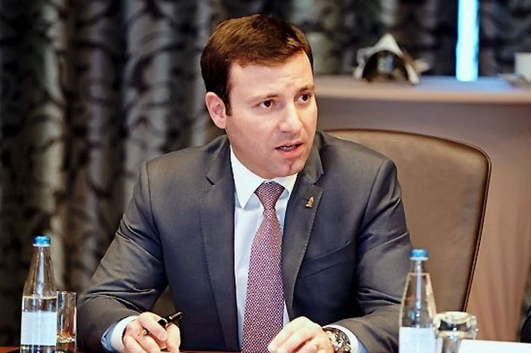 “Mənim heç bir əlaqəm yoxdur” – Elxan Məmmədov istefalardan danışdı