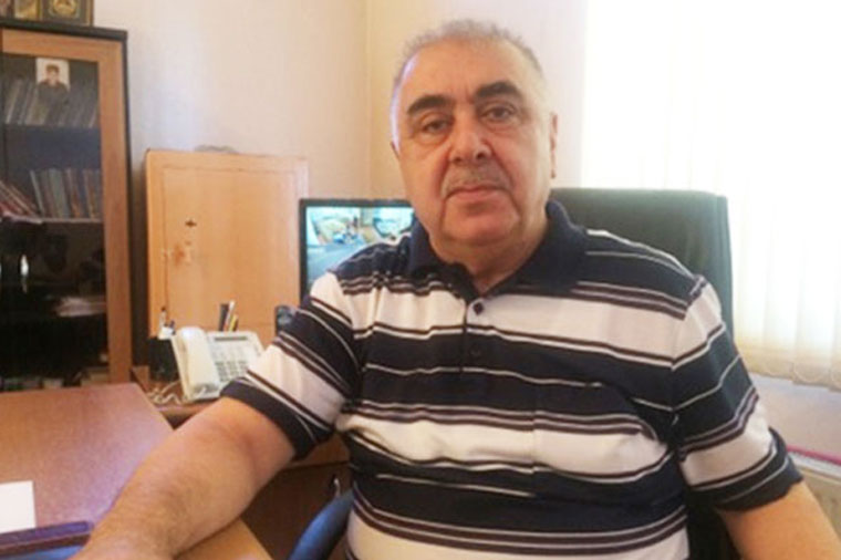 “Oğlu 2 rükət namazı güclə qılır, ondan Şeyxülislam olar?”