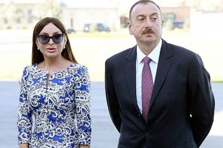 İlham Əliyev və ailə üzvləri AXC-nin yubiley tədbirində