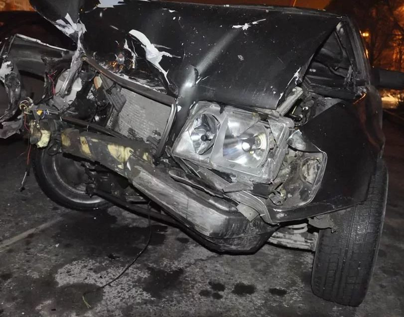 Bakıda sərxoş sürücü qəza törədib – FOTOLAR