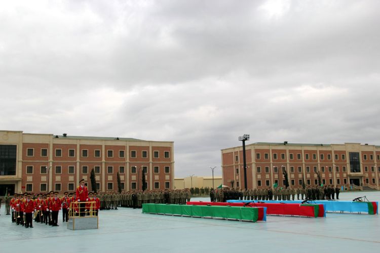 Bu gün “Açıq qapı” günü və andiçmə mərasimi keçirilir