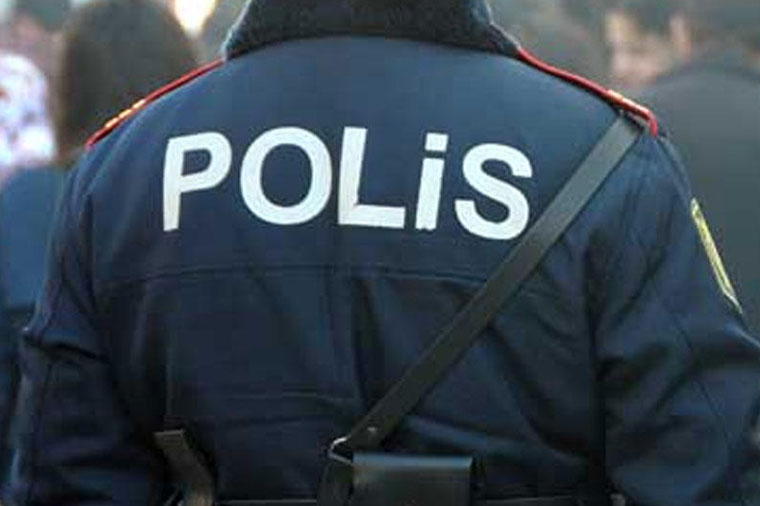 Polis mayorunu avtomobil vurdu