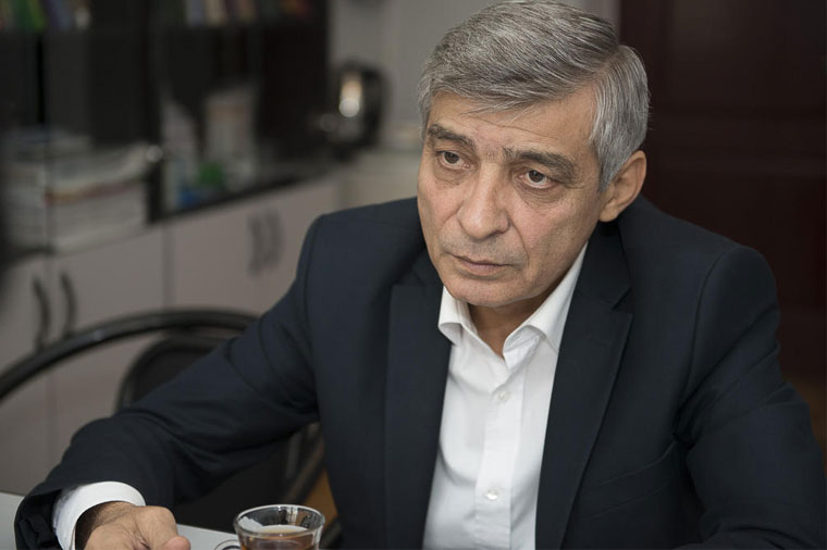 Orfoqrafiq dəyişikliklərə dilçi alimdən sərt tənqid: “Mübahisələr doğuracaq”