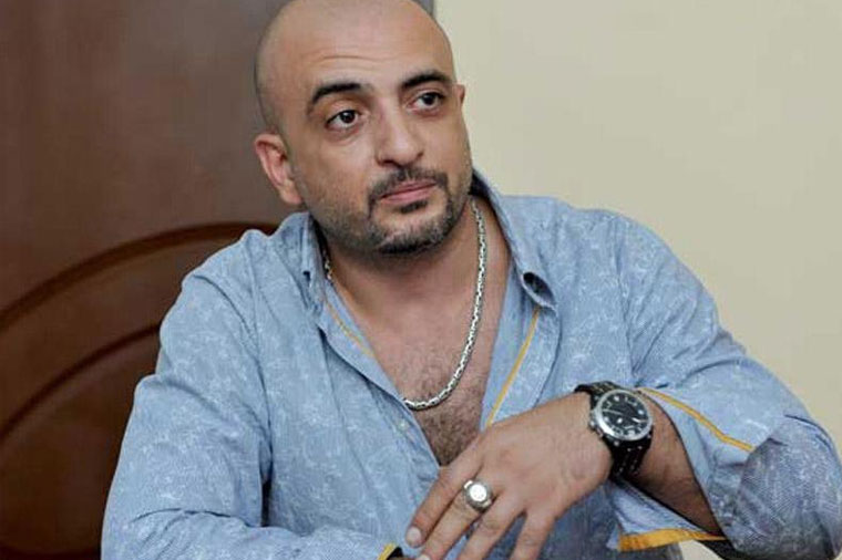 “Əri yoxdur, hamı da bilir kimin məşuqəsidir” – Aqil M.Quliyev