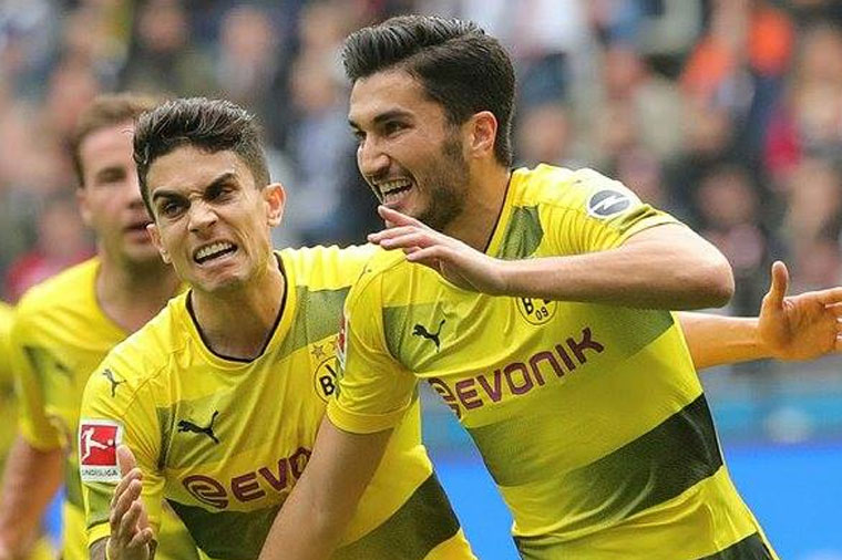 Ulduz futbolçular toyuq dönərindən zəhərləndi