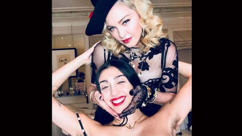 Madonna qızı ilə elə bir şəkil paylaşdı ki… – FOTO