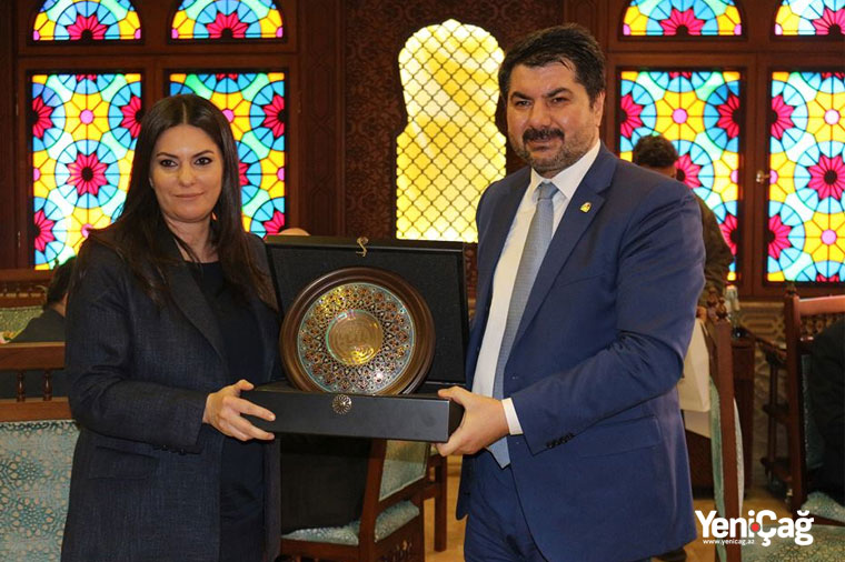 Türkiyəli iş adamları Jülide Sarıeroğlu ilə Bakıda görüşdü – FOTOLAR