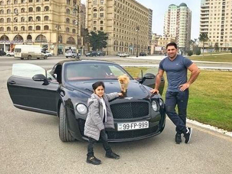 Kamil özünə Bentley aldı – FOTO