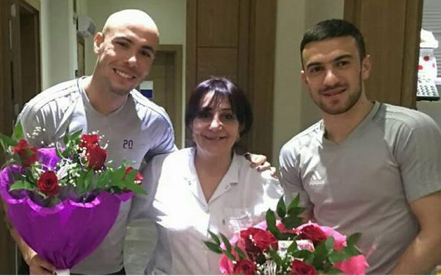“Qarabağ”ın futbolçuları xadimələri təbrik etdi – FOTOLAR