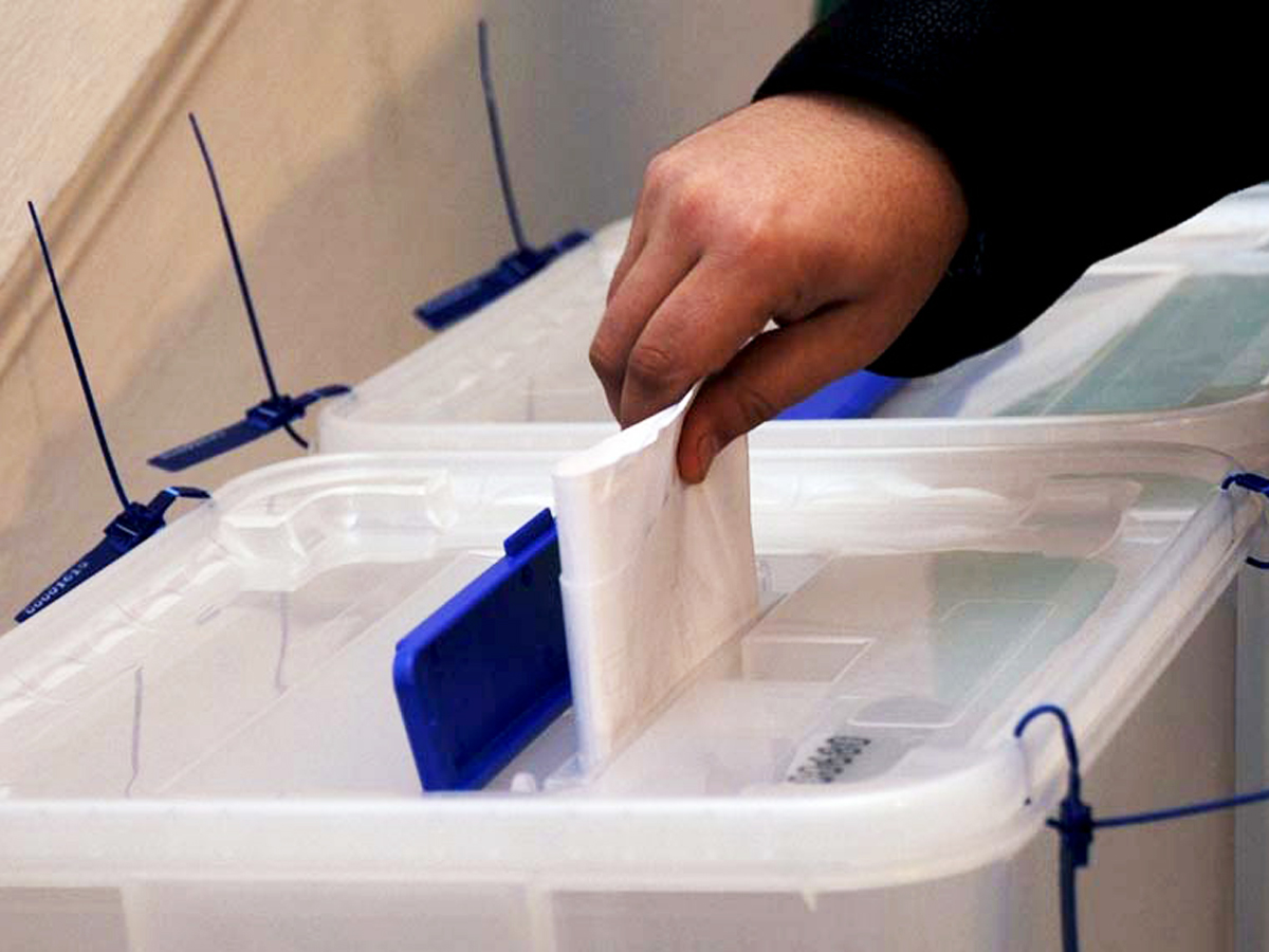 Azərbaycanda prezident seçkilərində “exit-poll” keçirəcək təşkilatlar qeydə alındı