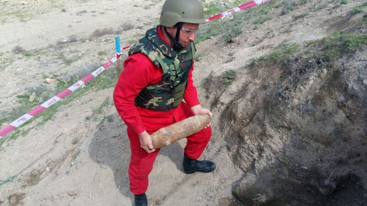 Göygöldə 3 partlamamış hərbi sursat tapıldı