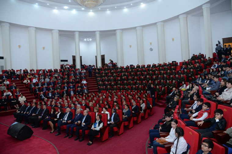 Nəsimi rayonunda “İnsanlara nur bəxş edən alim” adlı tədbir keçirildi