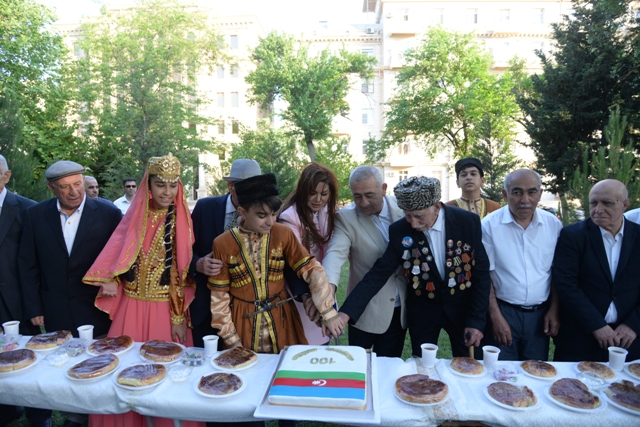 Nəsimi rayonunda “Cümhuriyyətin yaşıdları” adlı tədbir keçirildi – FOTOLAR