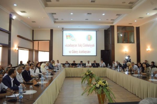 “Azərbaycan Xalq Cumhuriyyəti-100 və Güney Azərbaycan” mövzusunda dəyirmi masa keçirilib