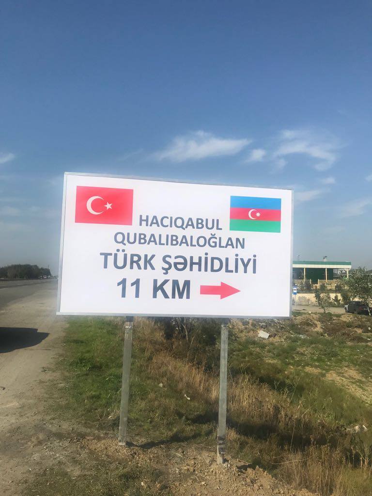 “Cümhuriyyətimizin qurulmasında o kişilərin qan payı var” – Hacıqabuldakı “Lövhə rəzaləti”nə sərt etiraz