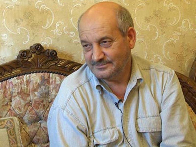 “Şöhrət” ordeni alan Ramiz Əzizbəyli kövrəldi: “Hərəkət edə bilmirəm”