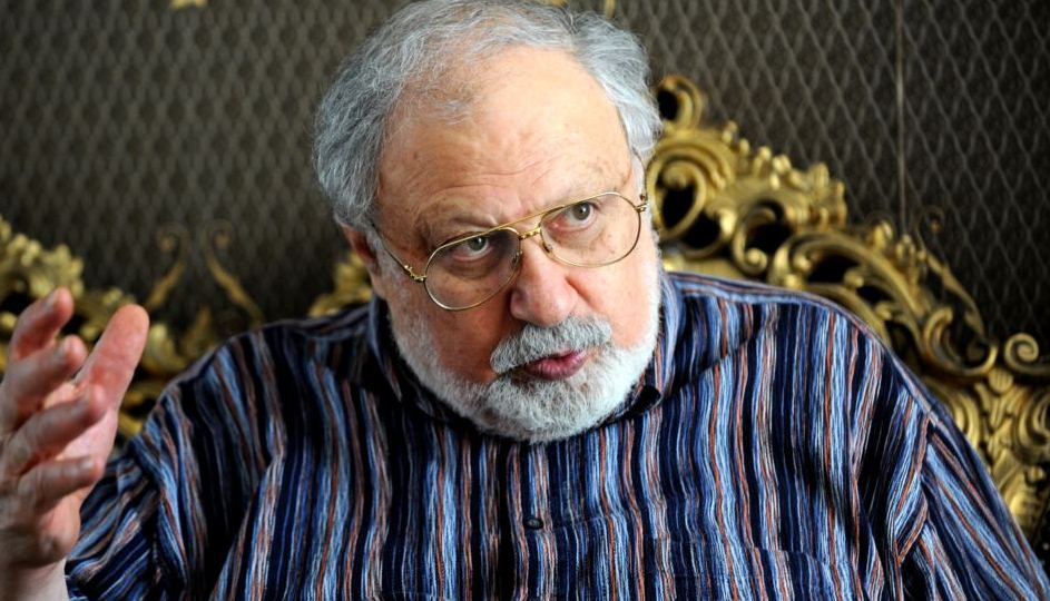 Eldar Namazov: “İki tərəf var – biz və ermənilər. Üçüncü tərəf kimi çıxış edirsənsə…”