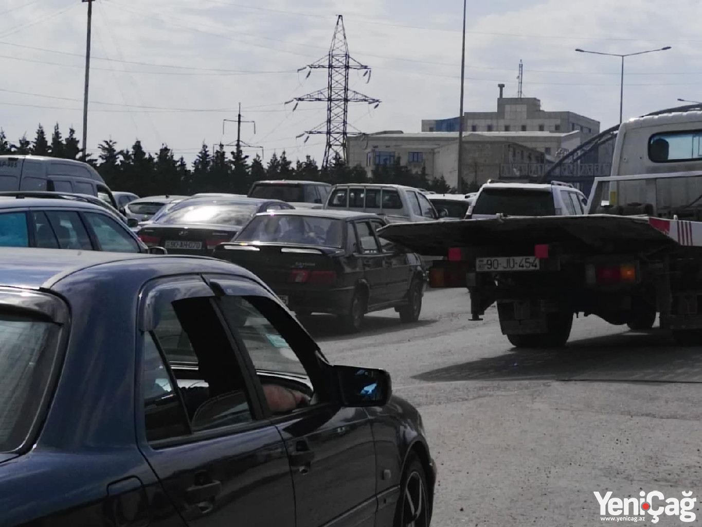 Bakı – Sumqayıt yolunda tıxac: Sərnişinlər paytaxta piyada gəlir