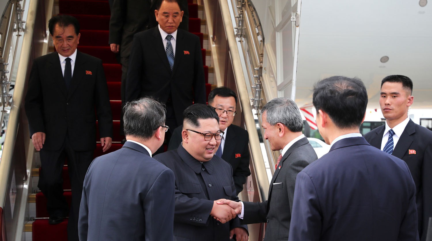 Kim Çen In Sinqapurda – Donald Trampla görüşmək üçün