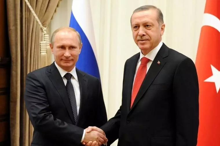 Ərdoğanla Putin arasında telefon danışığı olub