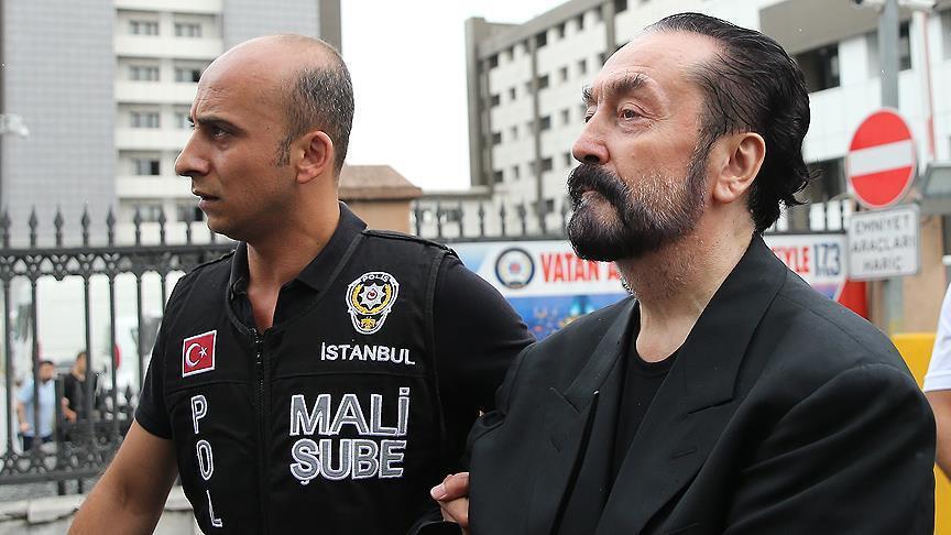 Adnan Oktarın villalarında axtarış – 116 nəfər həbs olundu – VİDEO