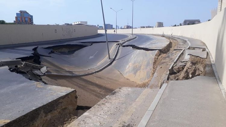 Bakıda yol çökdü: İlkin səbəb metro tikintisi göstərilir – FOTO