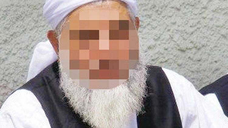 Homoseksual din xadimindən tükürpədən addım – 5 tələbəsini…