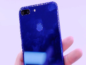 Bu ilin ən keyfiyyətsiz smartfonları açıqlandı